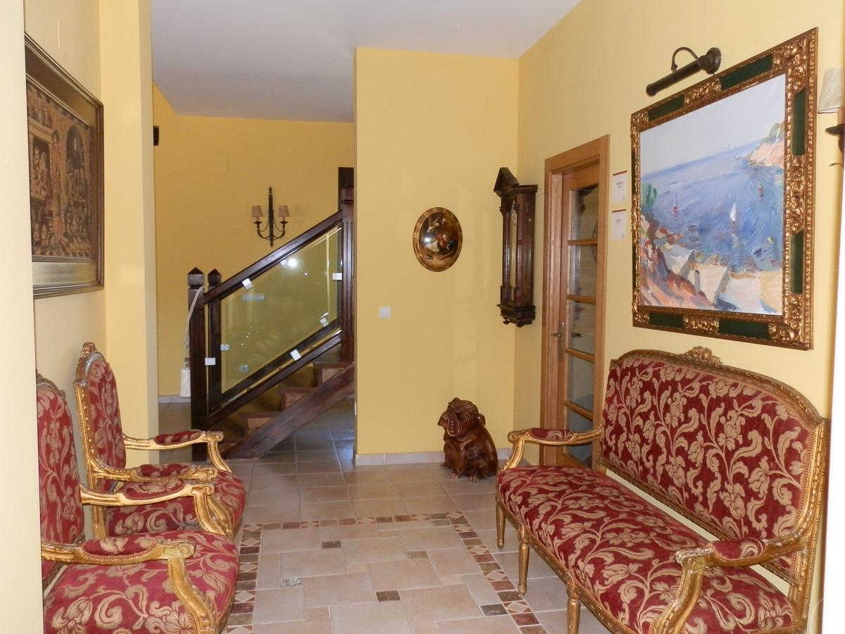Alcor Del Roble Hotel Collado  Eksteriør billede