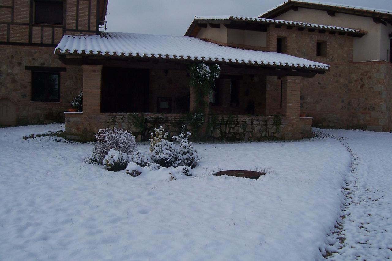 Alcor Del Roble Hotel Collado  Eksteriør billede