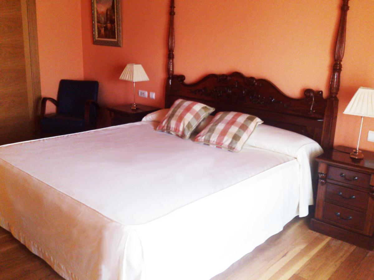 Alcor Del Roble Hotel Collado  Eksteriør billede