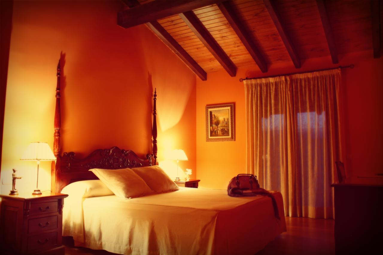 Alcor Del Roble Hotel Collado  Eksteriør billede