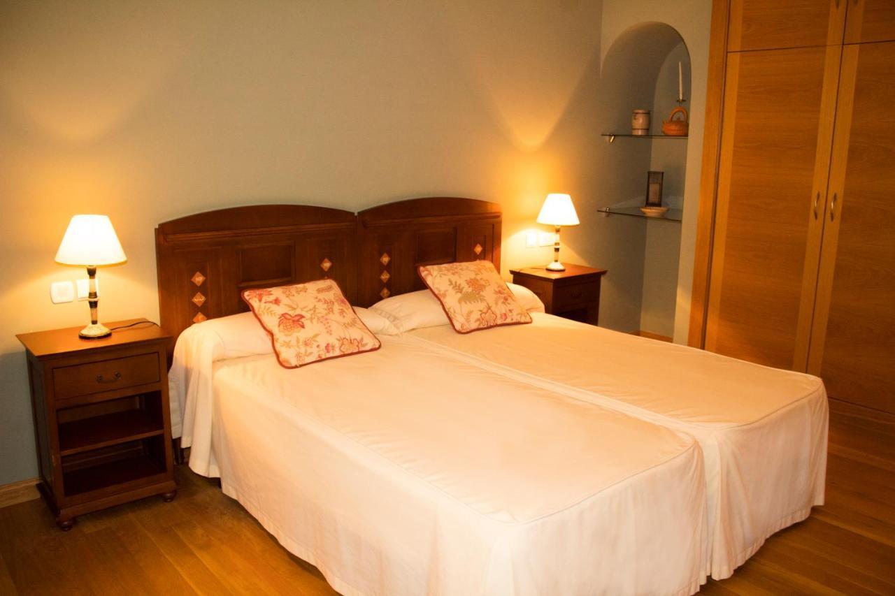 Alcor Del Roble Hotel Collado  Eksteriør billede